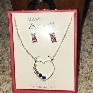 Beautiful, never worn heart necklace & earring set